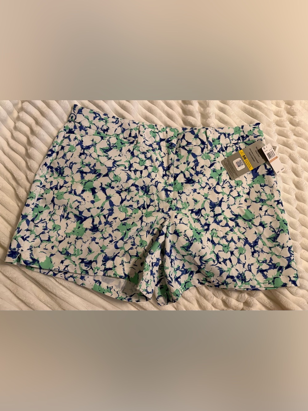 PGA Tour Women's Golf Shorts